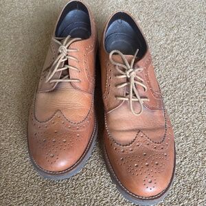 Men’s Rockport Wingtips in Tan size 10.5